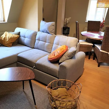 Charming Apartment *